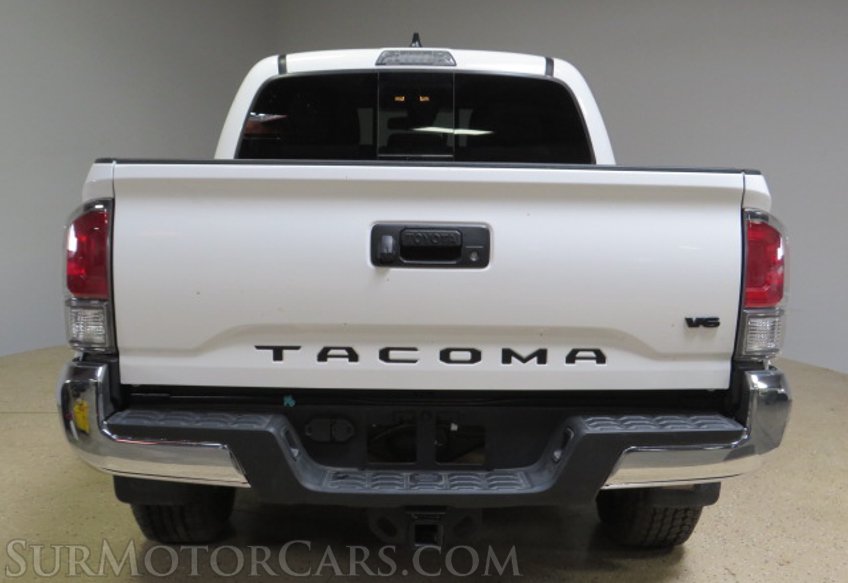 2023 Toyota Tacoma - Image 11