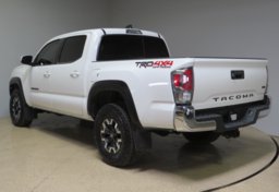 2023 Toyota Tacoma - Image 9