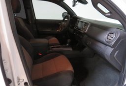 2023 Toyota Tacoma - Image 27