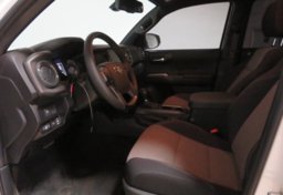 2023 Toyota Tacoma - Image 30