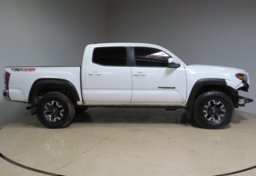 2023 Toyota Tacoma - Image 5