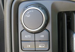 2022 Chevrolet Silverado 1500 - Image 50