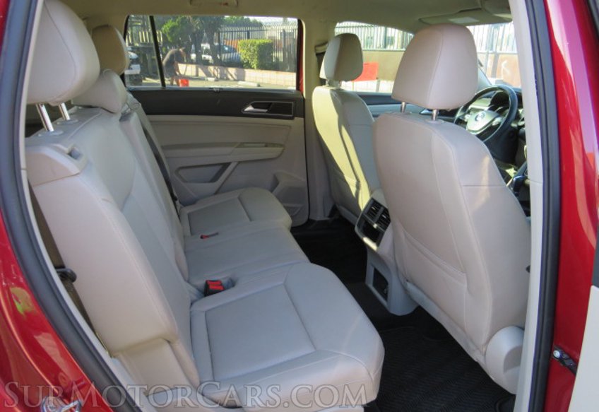 2018 Volkswagen Atlas - Image 32