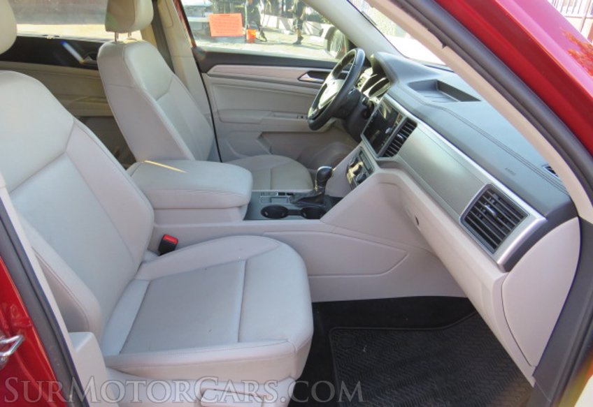 2018 Volkswagen Atlas - Image 28