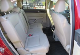 2018 Volkswagen Atlas - Image 33