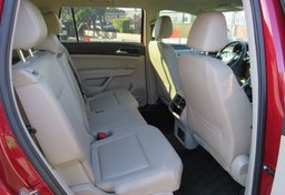 2018 Volkswagen Atlas - Image 32