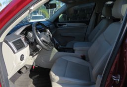 2018 Volkswagen Atlas - Image 27