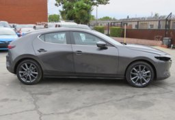 2023 Mazda Mazda3 Hatchback - Image 5