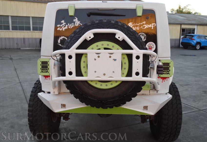 2013 Jeep Wrangler - Image 10