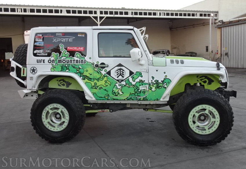 2013 Jeep Wrangler - Image 12