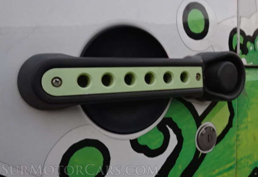 2013 Jeep Wrangler - Image 17