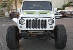 2013 Jeep Wrangler - Image 9
