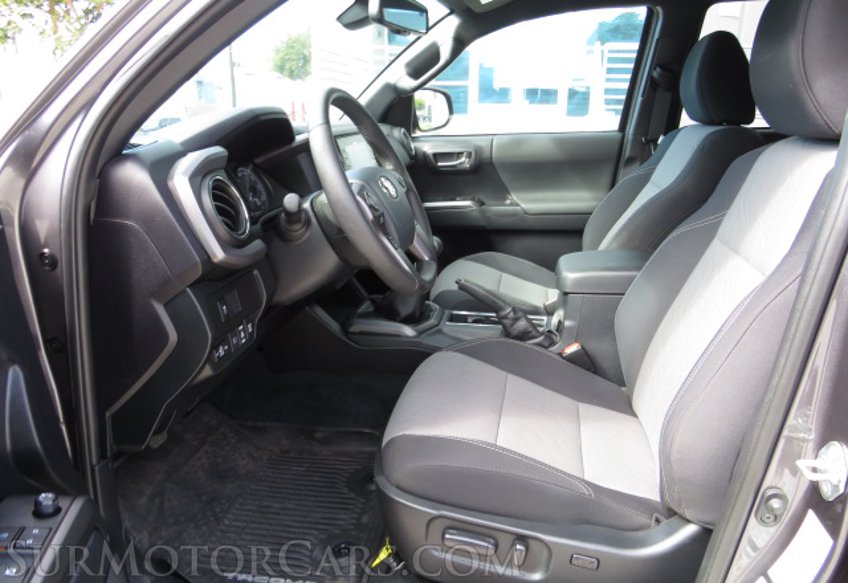 2020 Toyota Tacoma 4WD - Image 30