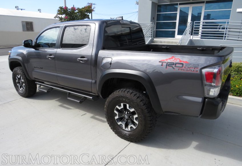 2020 Toyota Tacoma 4WD - Image 5