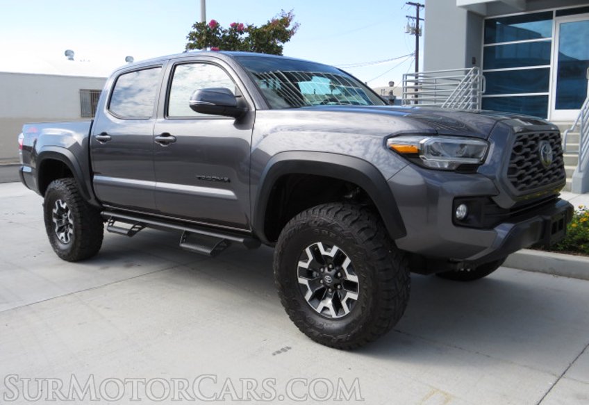 2020 Toyota Tacoma 4WD - Image 3