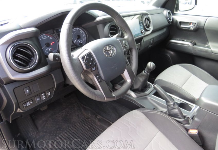 2020 Toyota Tacoma 4WD - Image 38