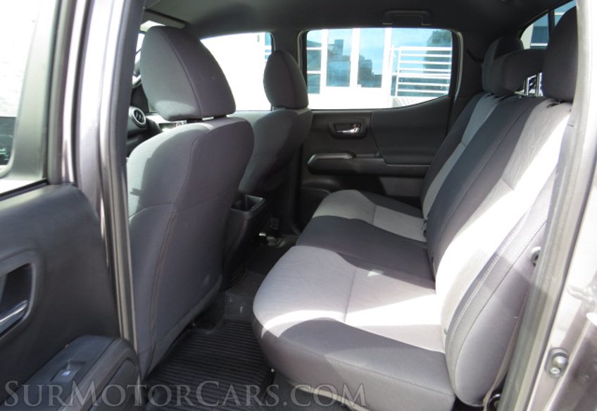 2020 Toyota Tacoma 4WD - Image 34