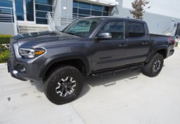 2020 Toyota Tacoma 4WD - Image 2