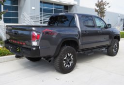 2020 Toyota Tacoma 4WD - Image 8