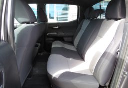 2020 Toyota Tacoma 4WD - Image 32