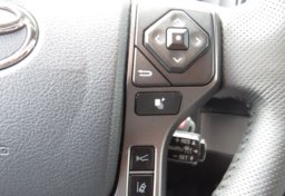 2020 Toyota Tacoma 4WD - Image 42