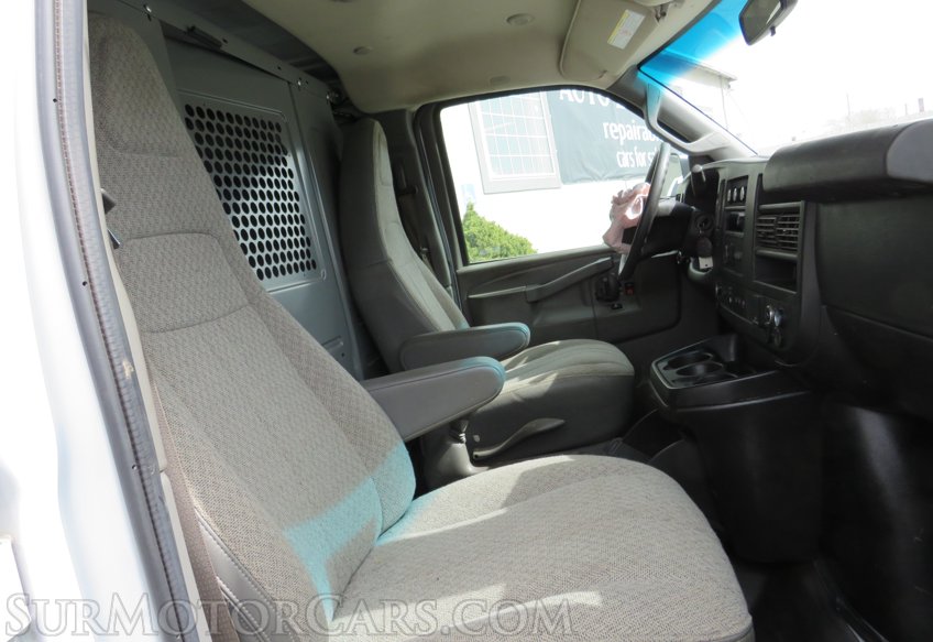 2020 Chevrolet Express Cargo Van - Image 22