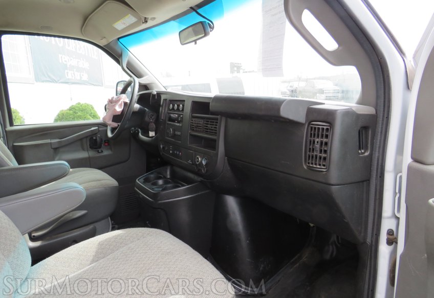 2020 Chevrolet Express Cargo Van - Image 20