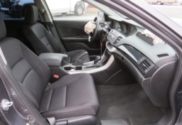 2013 Honda Accord Sdn - Image 22