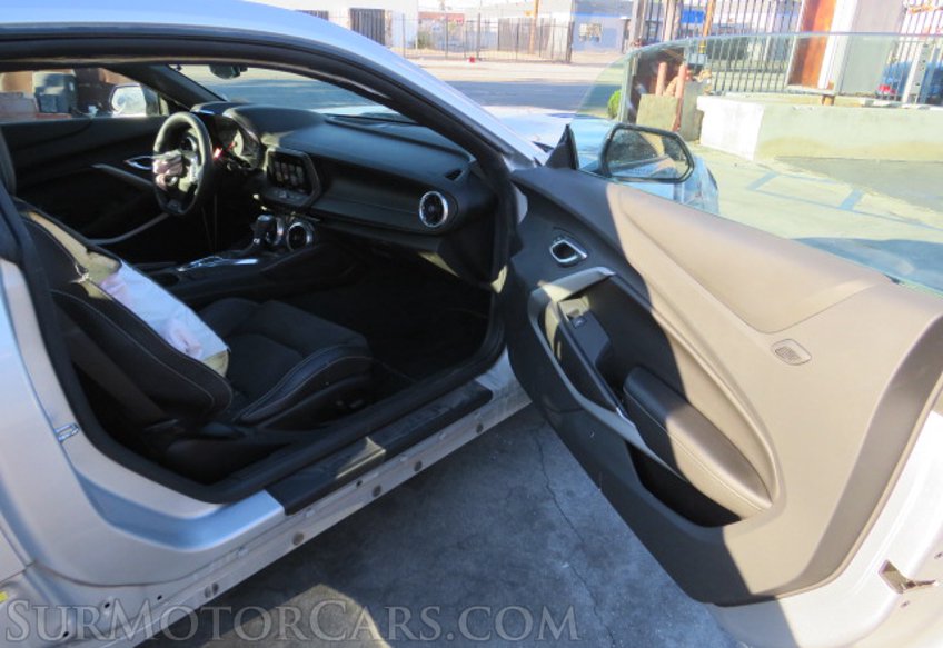 2018 Chevrolet Camaro - Image 19