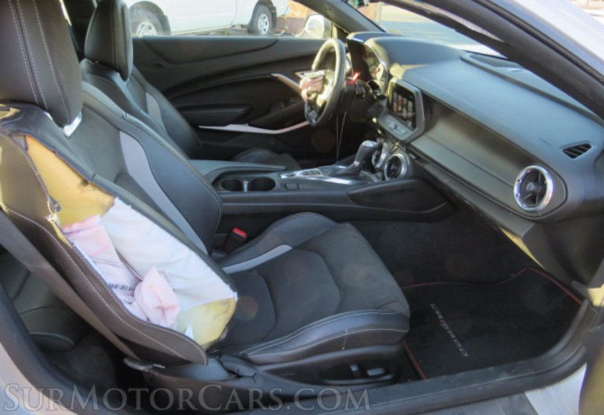 2018 Chevrolet Camaro - Image 23