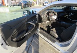 2018 Chevrolet Camaro - Image 18