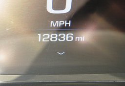 2018 Chevrolet Camaro - Image 27