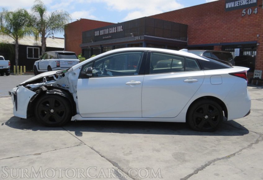 2021 Toyota Prius - Image 12