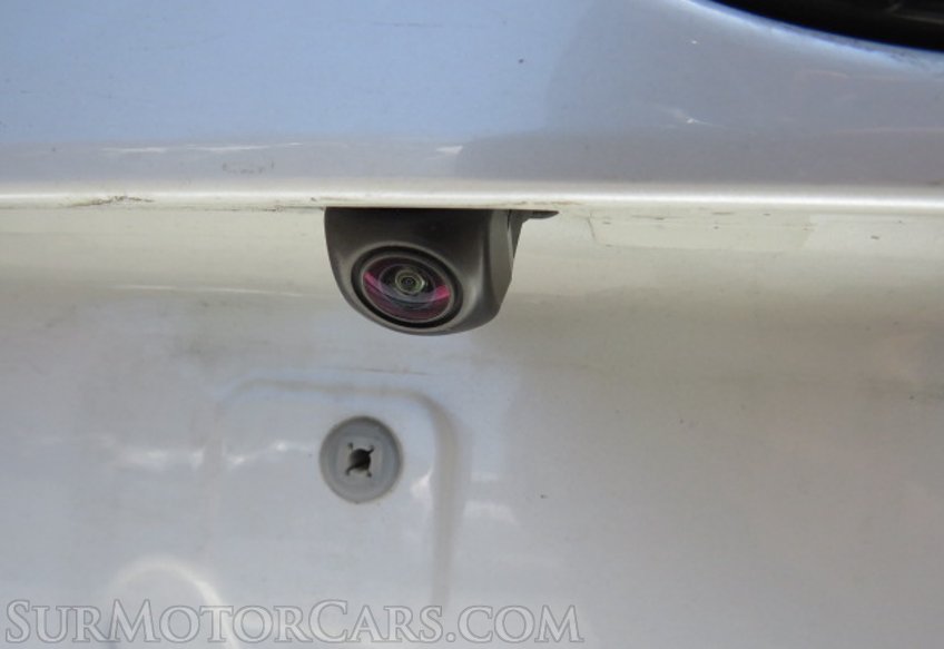 2021 Toyota Prius - Image 18