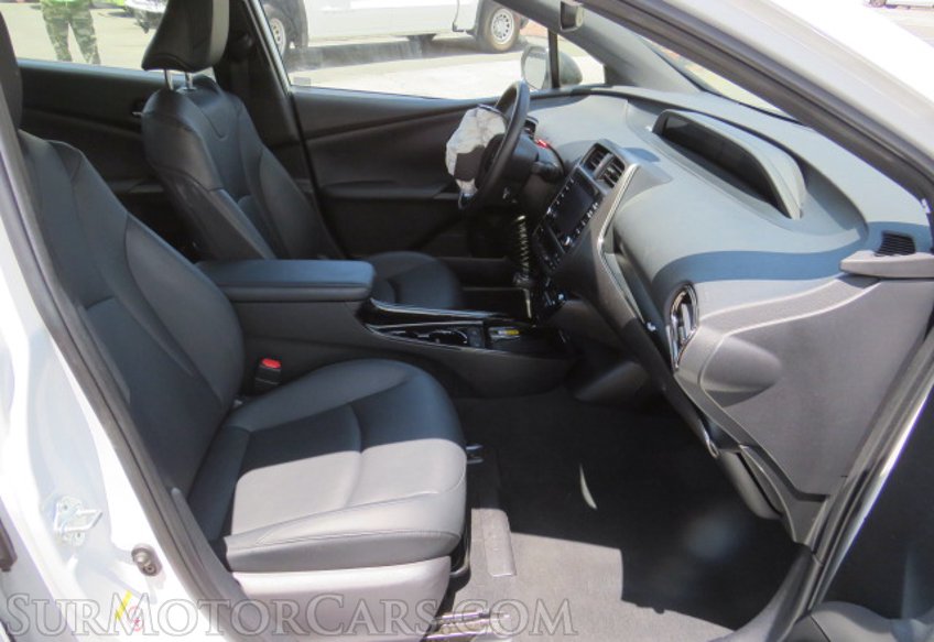 2021 Toyota Prius - Image 26