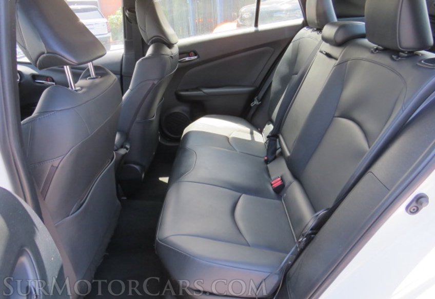 2021 Toyota Prius - Image 29