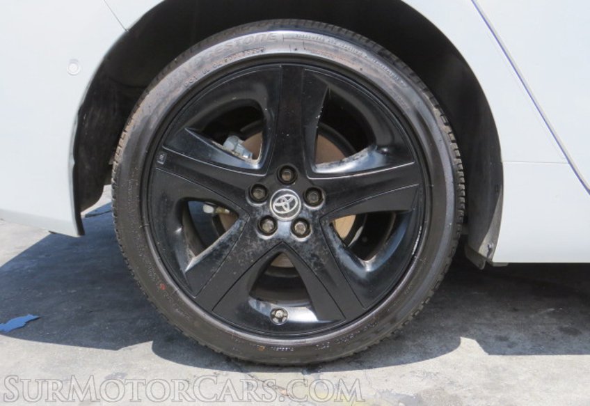 2021 Toyota Prius - Image 17