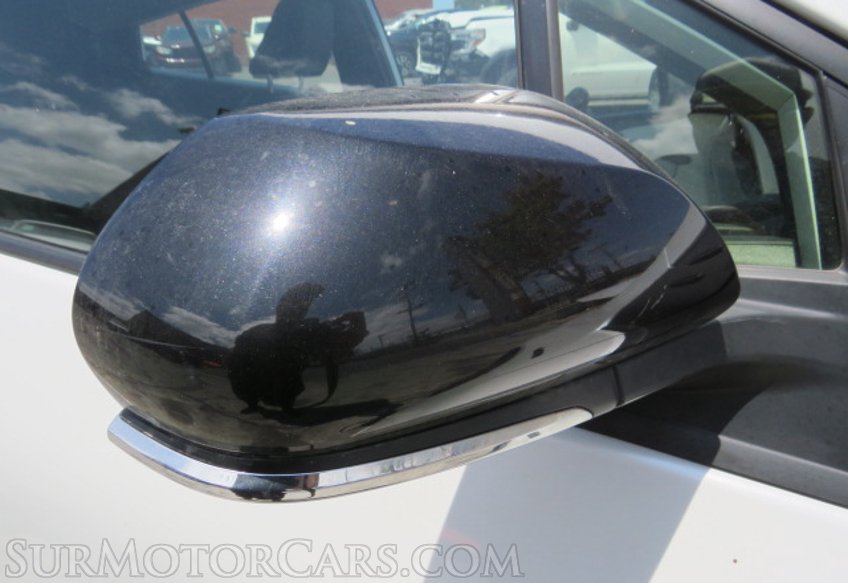 2021 Toyota Prius - Image 16