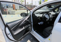 2021 Toyota Prius - Image 21