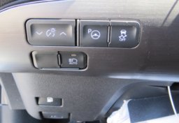 2021 Toyota Prius - Image 38