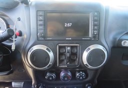 2018 Jeep Wrangler JK Unlimited - Image 32