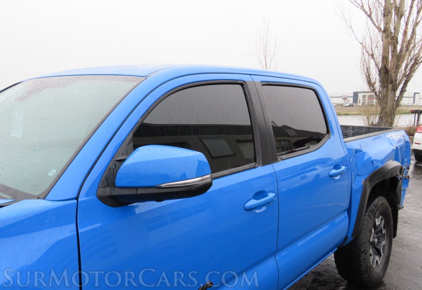 2020 Toyota Tacoma 4WD - Image 12