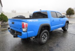 2020 Toyota Tacoma 4WD - Image 5