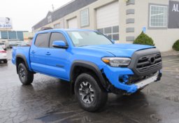 2020 Toyota Tacoma 4WD - Image 3