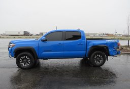 2020 Toyota Tacoma 4WD - Image 10