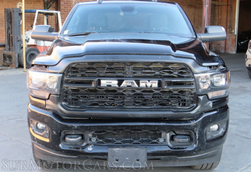 2022 Ram 2500 - Image 12