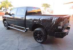 2022 Ram 2500 - Image 8