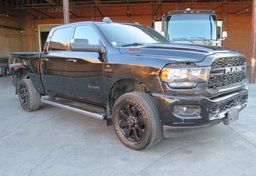 2022 Ram 2500 - Image 3