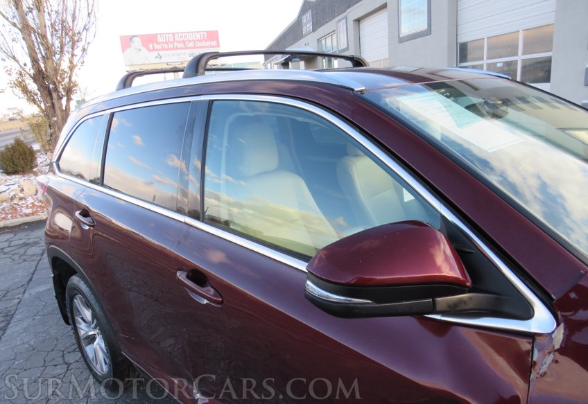 2015 Toyota Highlander - Image 16