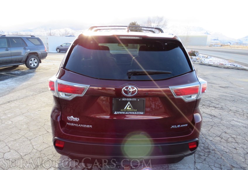 2015 Toyota Highlander - Image 13